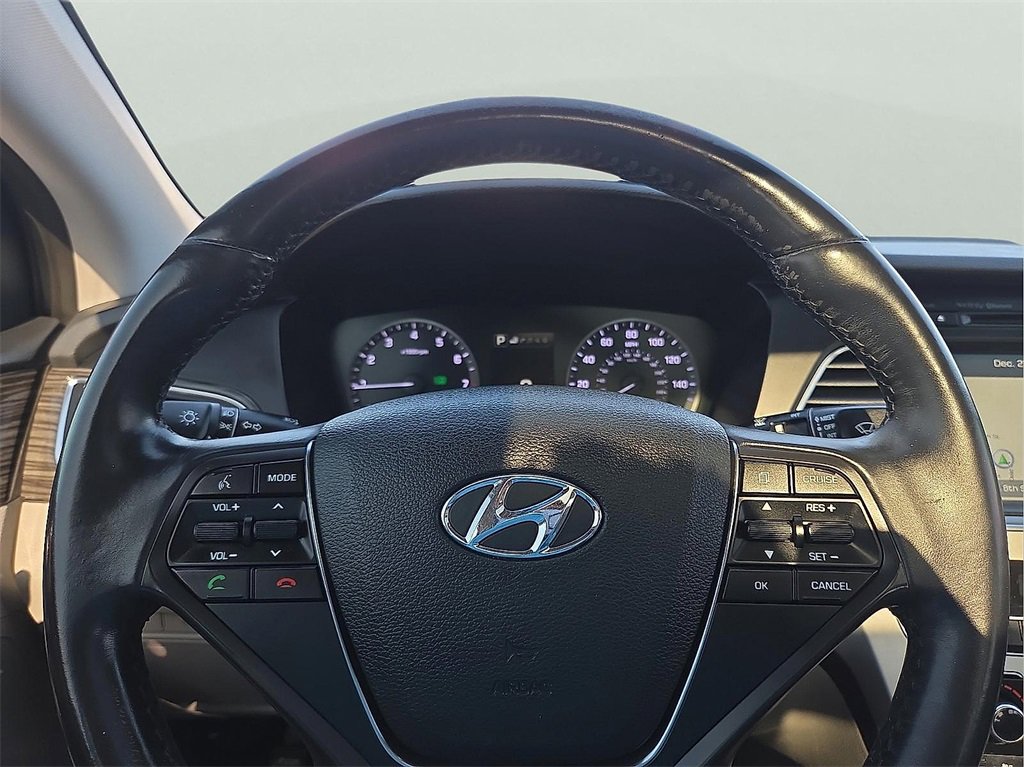 Used 2015 Hyundai Sonata Limited w/ Option Group 05 image 19