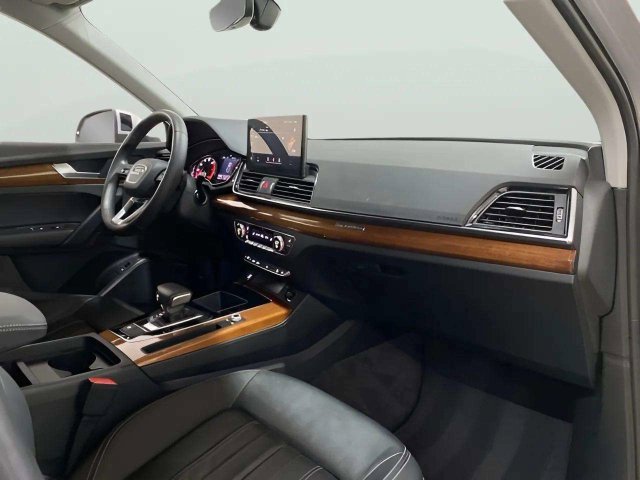 Used 2023 Audi Q5 2.0T Premium AWD/4WD image 24