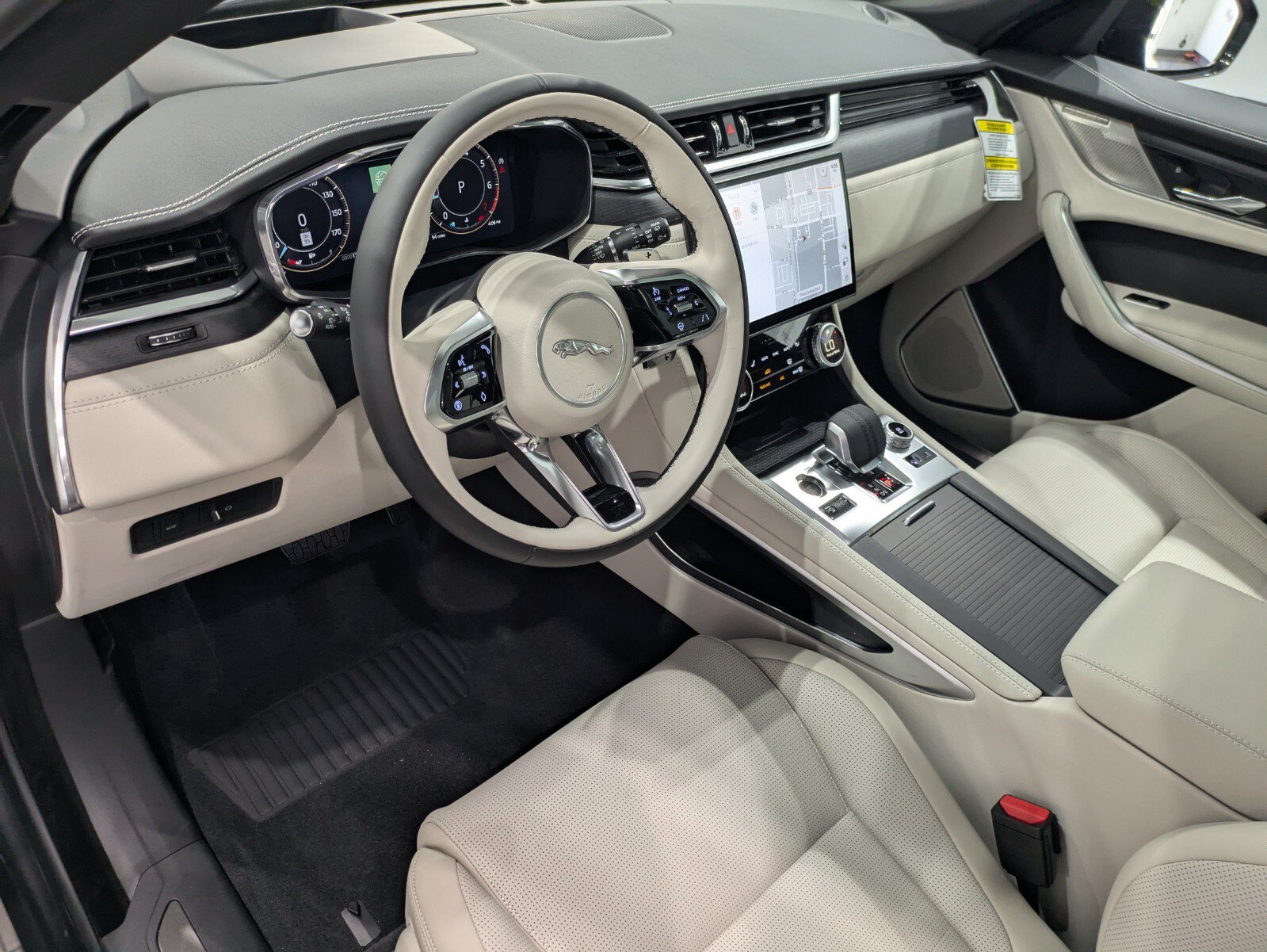 New 2026 Jaguar F-PACE R-Dynamic S AWD/4WD image 7