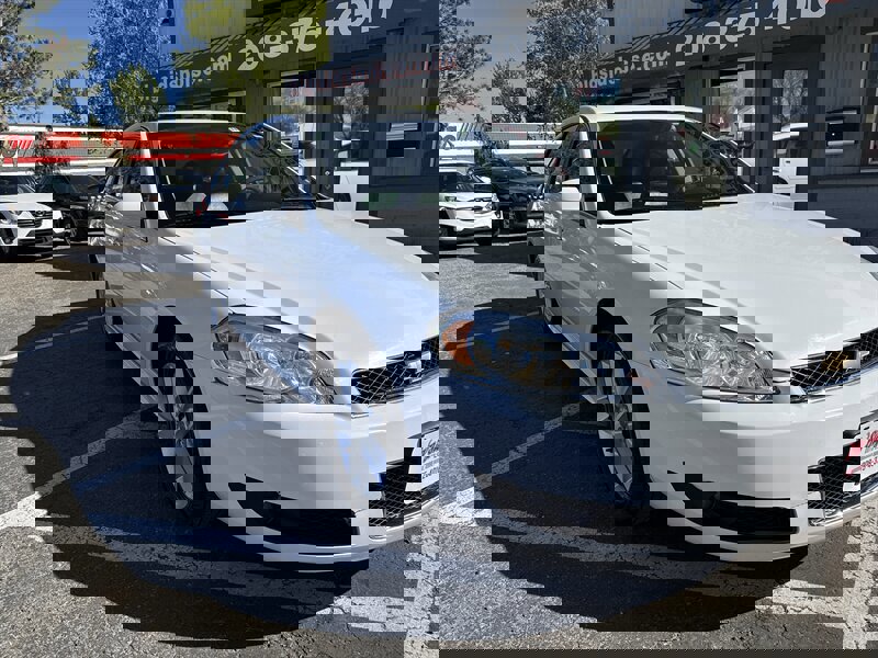 Used 2016 Chevrolet Impala LTZ image 14