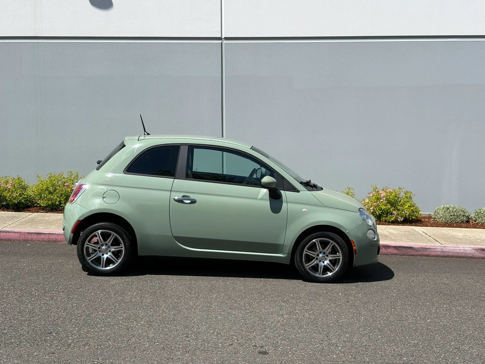 Used 2013 FIAT 500 Pop FWD image 7