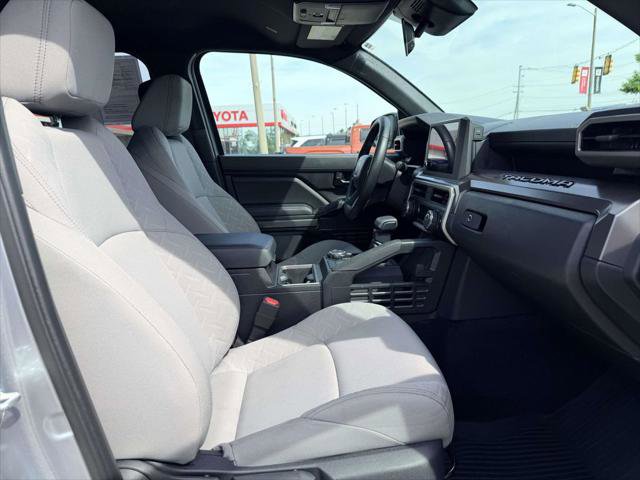 Certified 2025 Toyota Tacoma SR5 AWD/4WD image 13