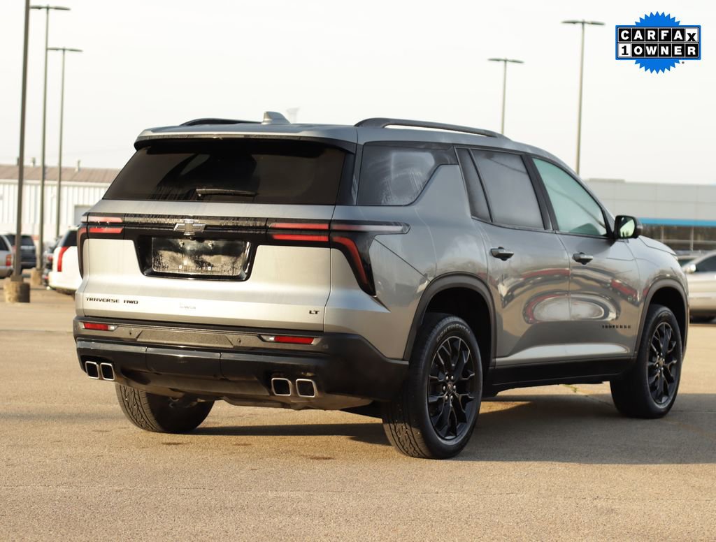 Used 2024 Chevrolet Traverse LT w/ Midnight/Sport Edition image 7