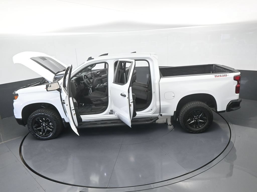 Used 2024 Chevrolet Silverado 1500 Custom Trail Boss AWD/4WD image 70