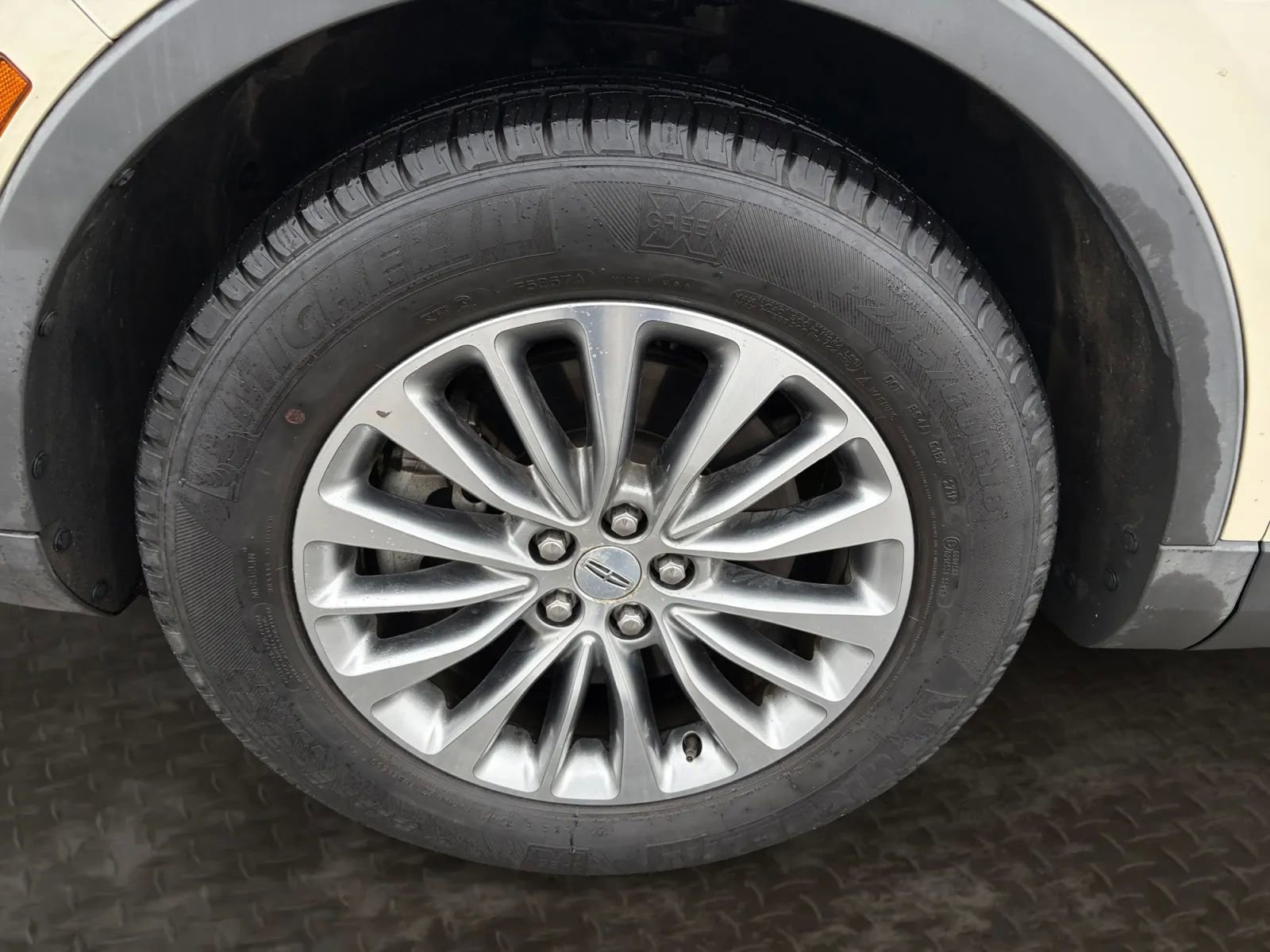 Used 2018 Lincoln MKX Select w/ Select Plus Package image 68