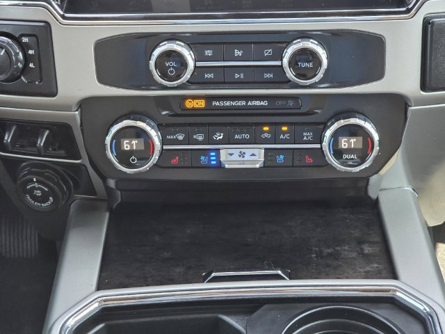Used 2022 Ford F350 Lariat w/ Lariat Ultimate Package AWD/4WD image 16