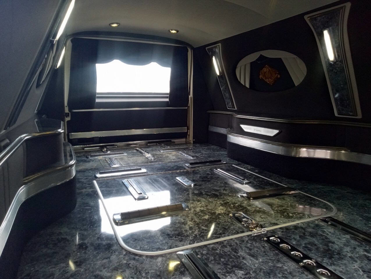 Used 2011 Cadillac DTS Limousine image 12