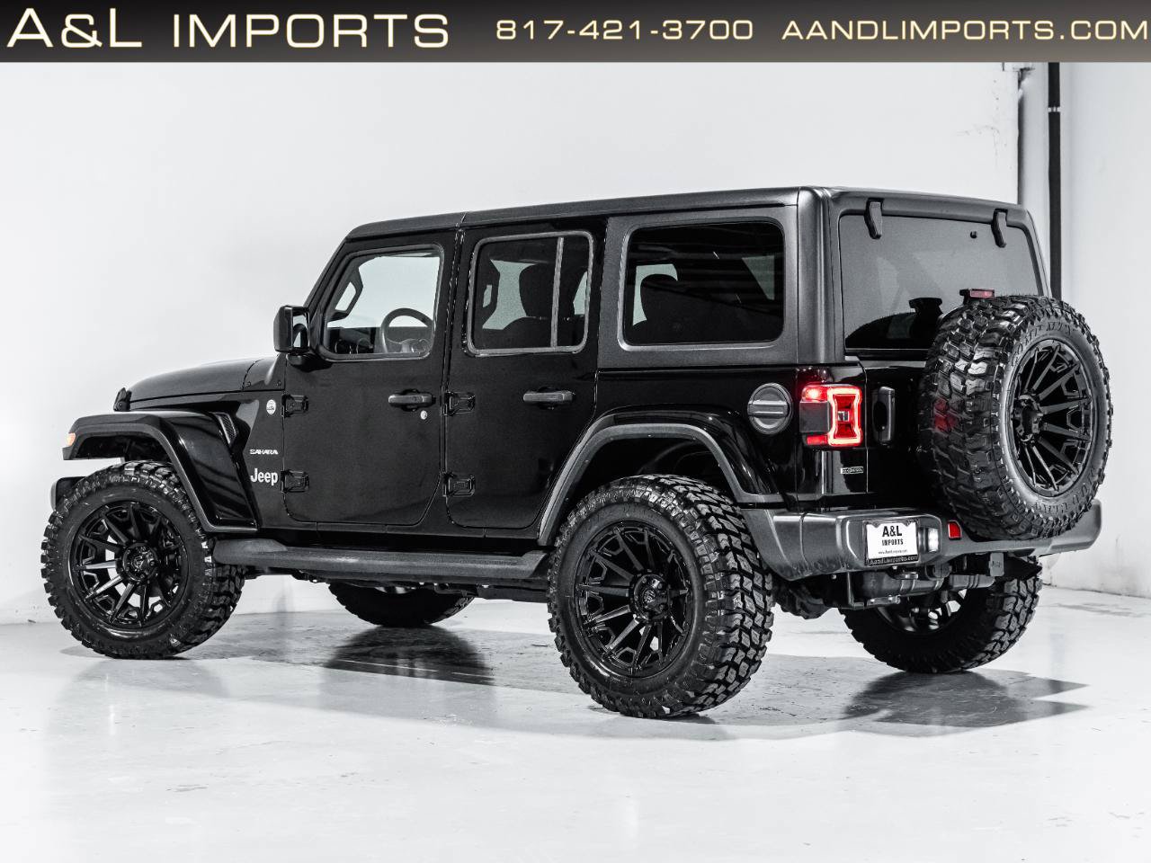 Used 2023 Jeep Wrangler Unlimited Sahara w/ LED Lighting Group AWD/4WD image 42
