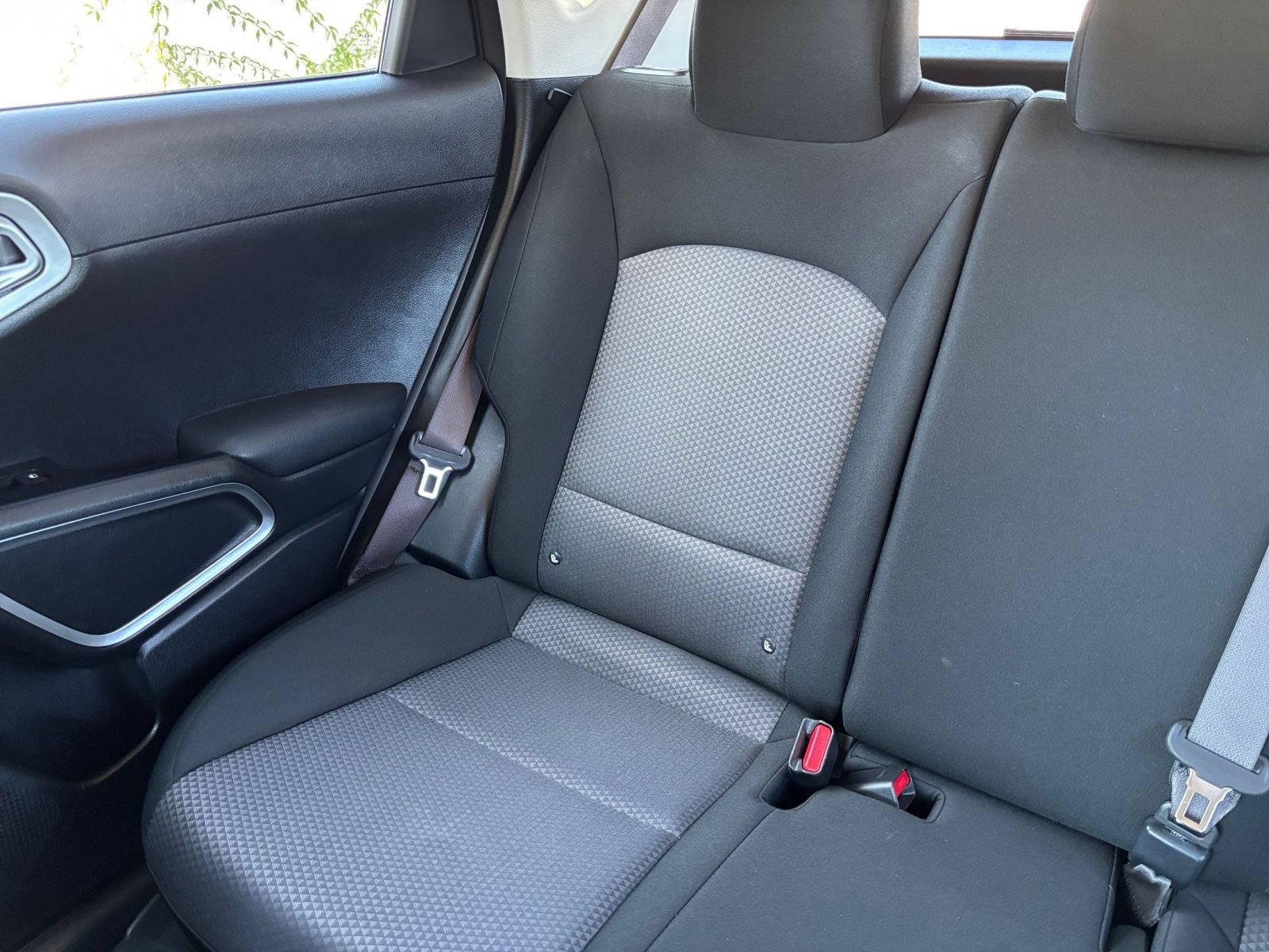 Used 2025 Kia Soul LX w/ LX Technology Package FWD image 37