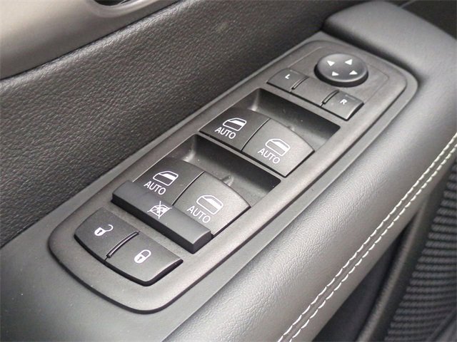 New 2026 Chrysler Pacifica Select image 25