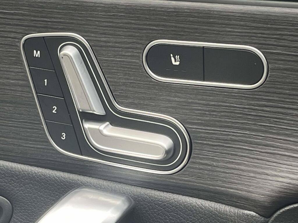 Certified 2023 Mercedes-Benz CLA 250 4MATIC image 30