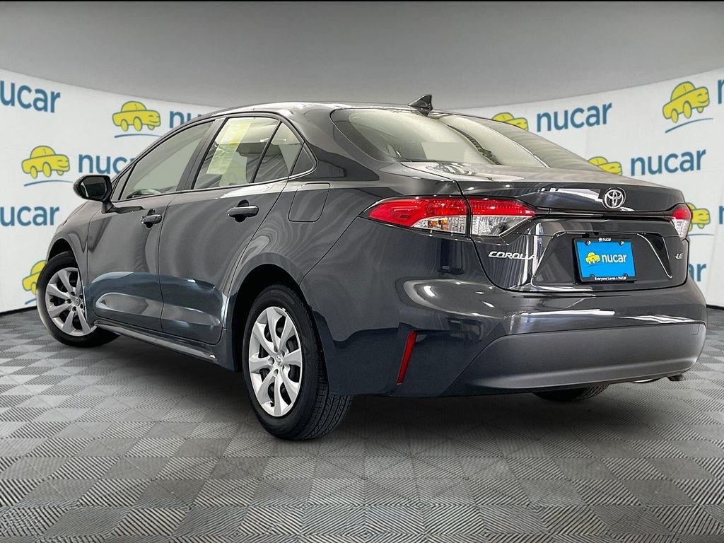 Used 2026 Toyota Corolla LE FWD image 4