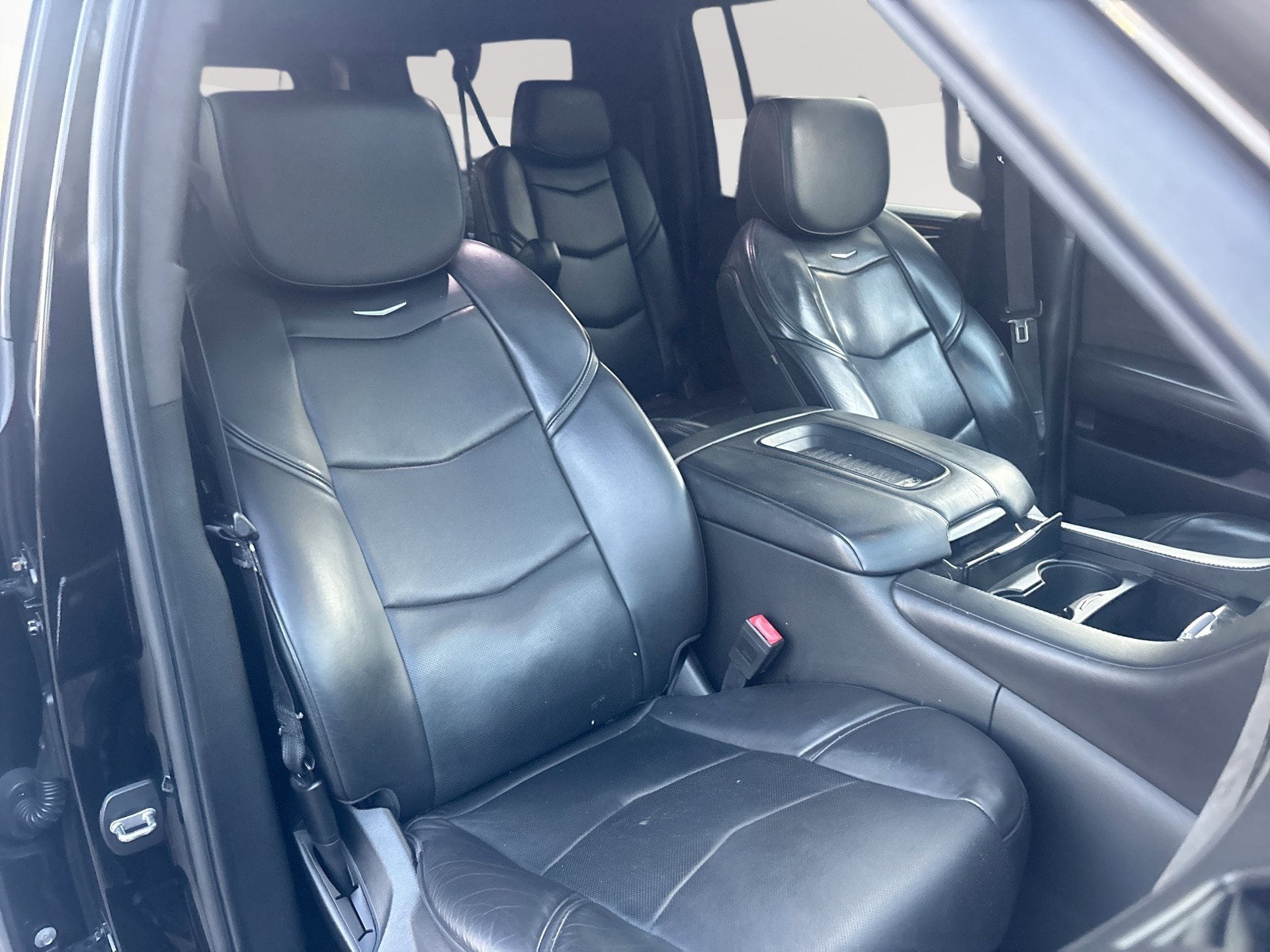 Used 2019 Cadillac Escalade ESV Platinum AWD/4WD image 28