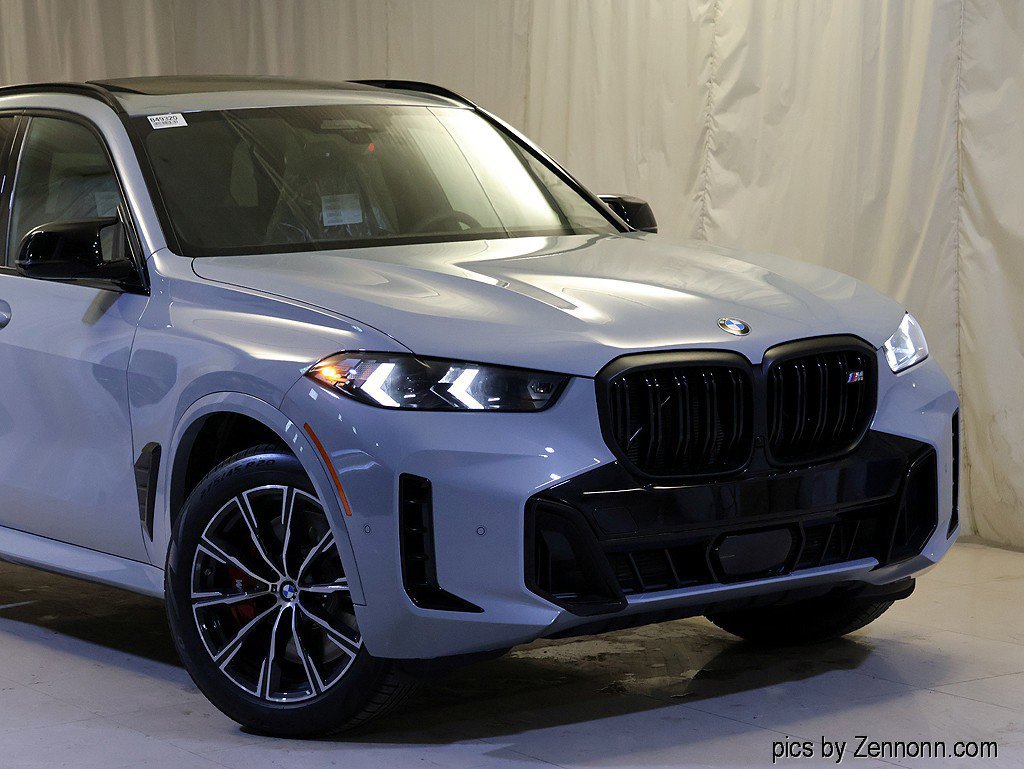 Used 2026 BMW X5 M60i AWD/4WD image 2