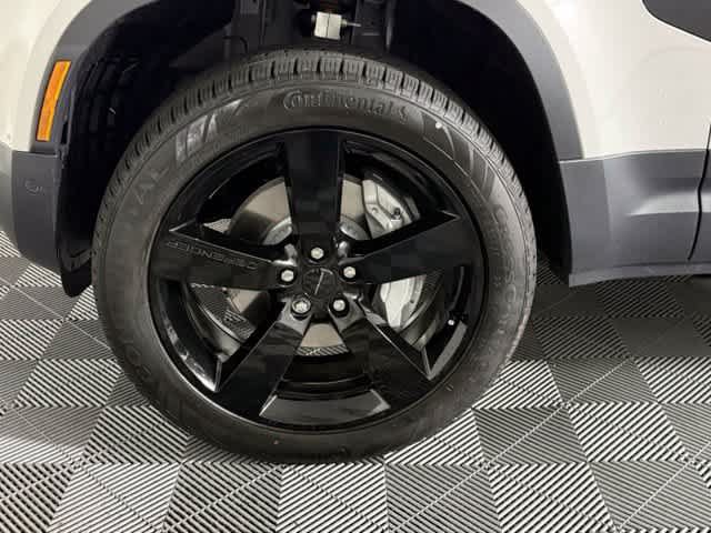 New 2026 Land Rover Defender 110 S AWD/4WD image 11