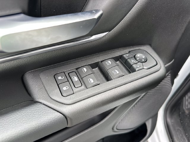 New 2027 RAM 1500 4x4 Crew Cab image 14