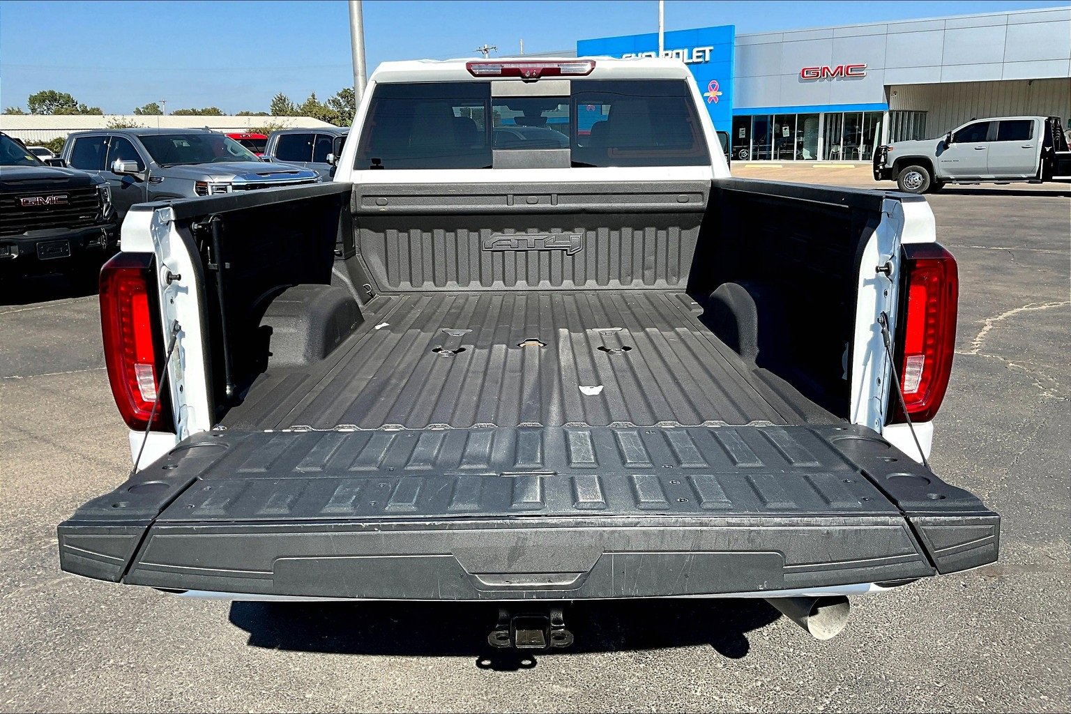 Used 2023 GMC Sierra 2500 AT4 w/ AT4 Premium Plus Package image 30