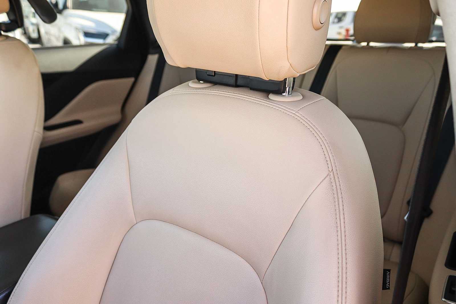 Used 2020 Jaguar F-PACE Premium AWD/4WD image 34