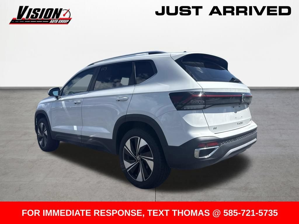 Used 2026 Volkswagen Taos SE AWD/4WD image 7
