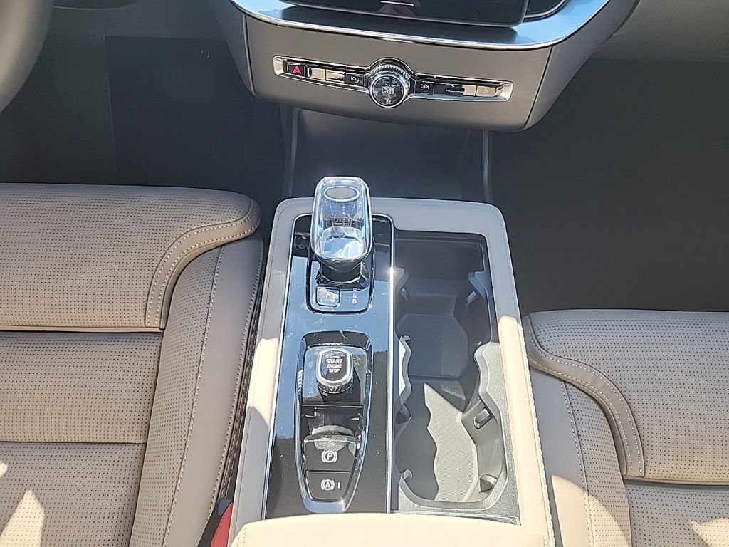 New 2026 Volvo XC90 T8 Ultra w/ Protection Package AWD/4WD image 23