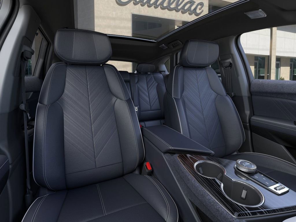 New 2025 Cadillac Optiq Luxury 2 AWD/4WD image 16