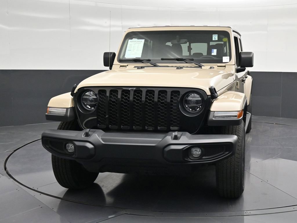 Used 2022 Jeep Gladiator Sport image 6