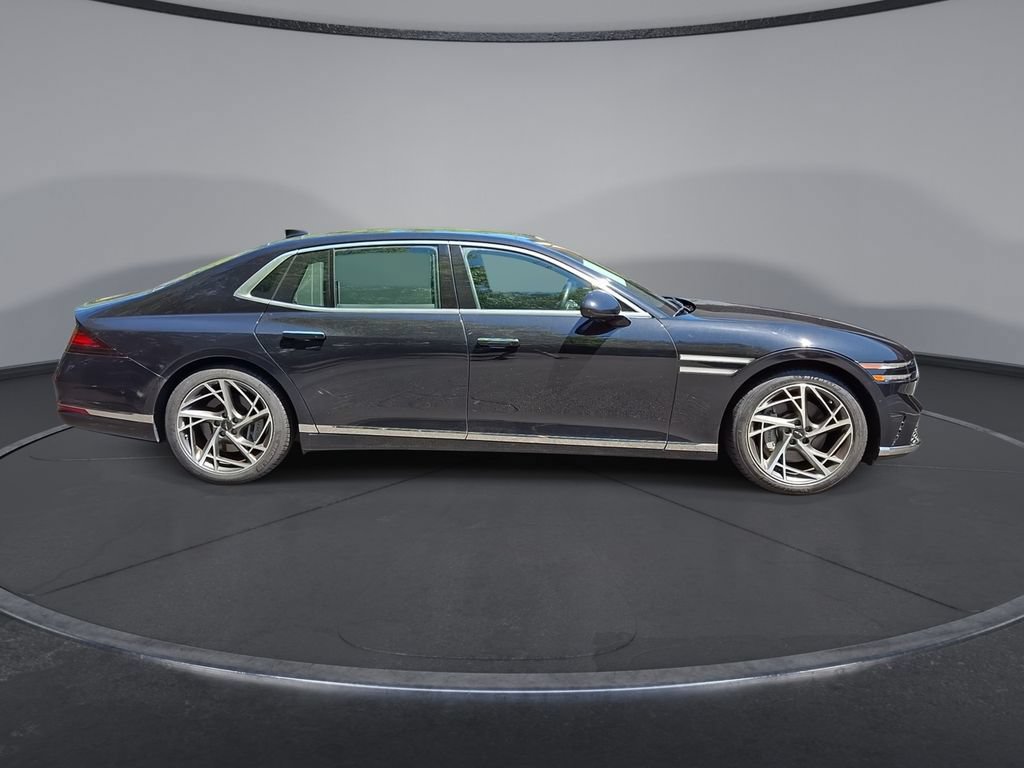Used 2023 Genesis G90 3.5T AWD/4WD image 9