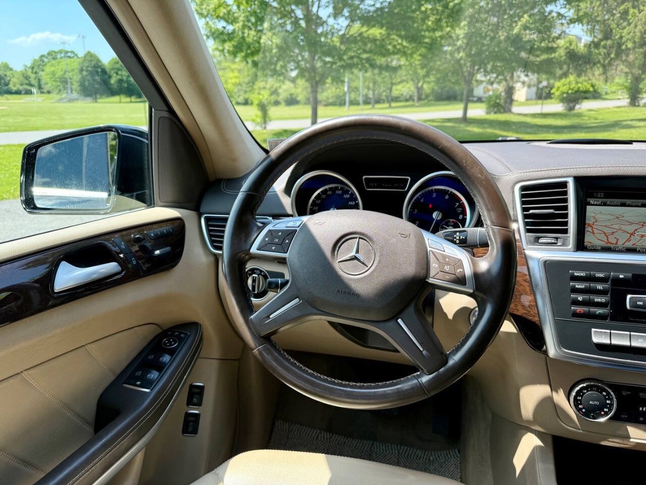Used 2013 Mercedes-Benz GL 450 4MATIC w/ Premium 1 Pkg image 10