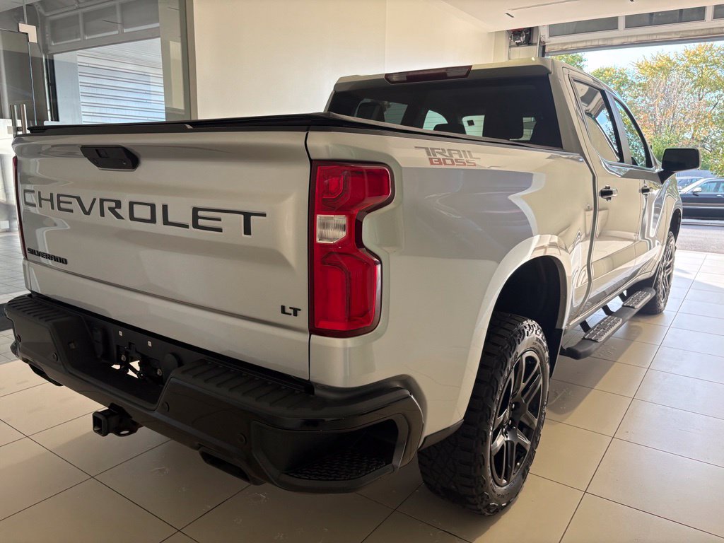 Used 2022 Chevrolet Silverado 1500 LT Trail Boss w/ Safety Package AWD/4WD image 4