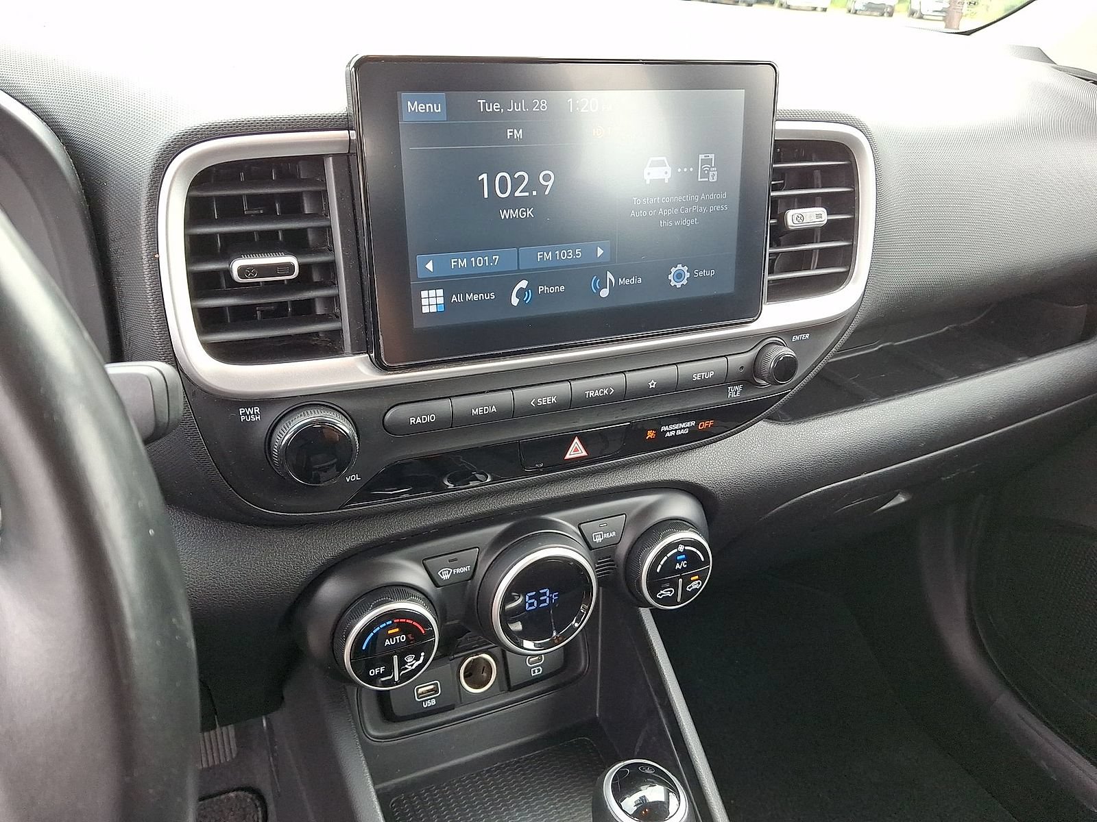 Used 2023 Hyundai Venue SEL FWD image 20