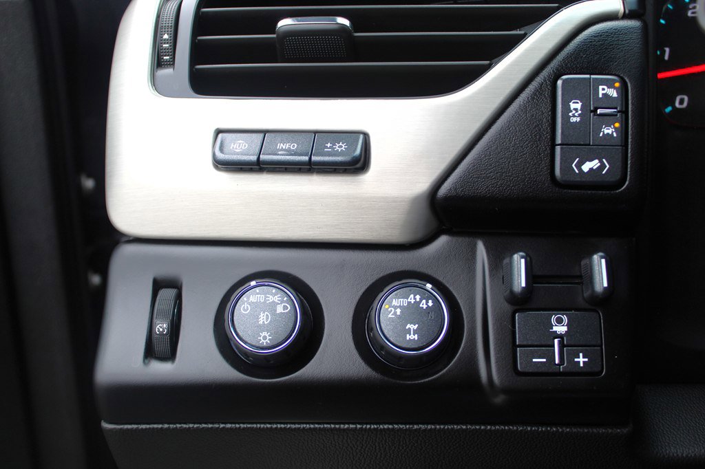 Used 2020 GMC Yukon XL Denali image 13