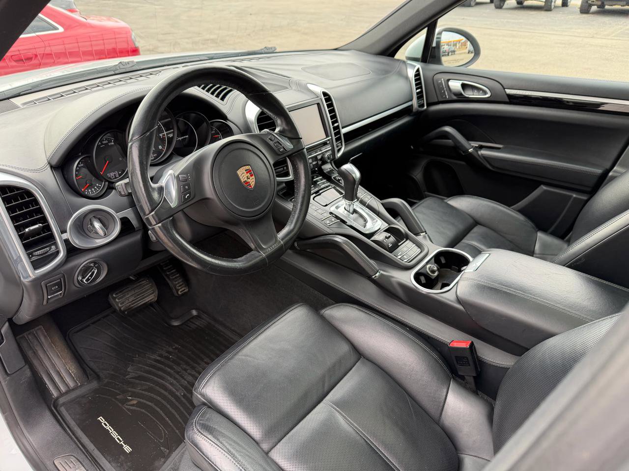 Used 2014 Porsche Cayenne Platinum Edition image 11