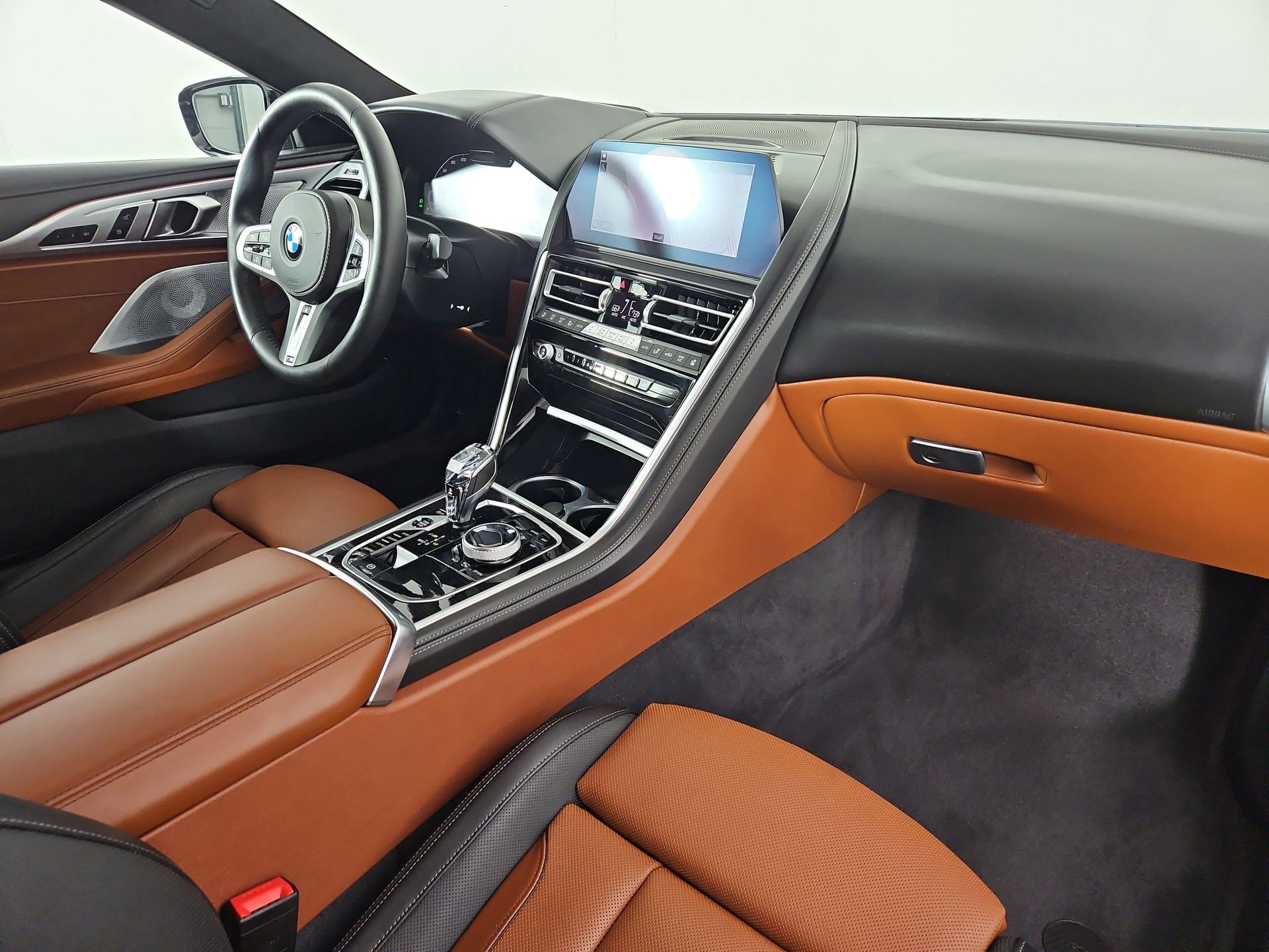 Used 2020 BMW M850i xDrive Coupe w/ M Carbon Exterior Package image 34