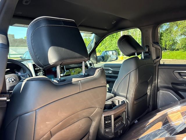 New 2026 RAM 1500 Laramie w/ Night Edition AWD/4WD image 9