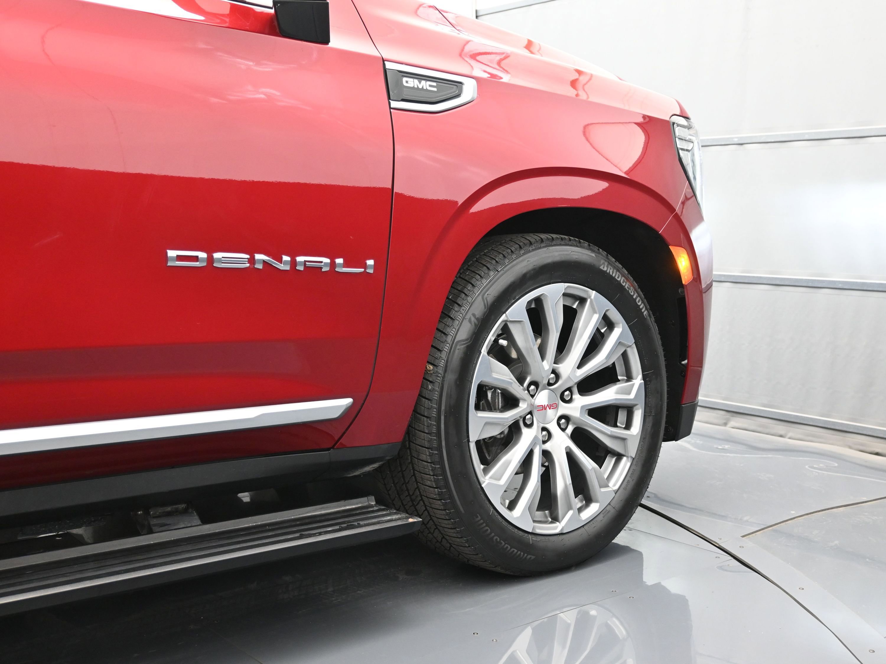 Used 2021 GMC Yukon Denali w/ Denali Ultimate Package image 50