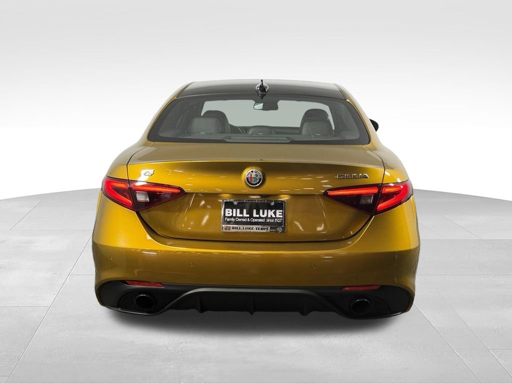 Used 2023 Alfa Romeo Giulia Veloce RWD image 6