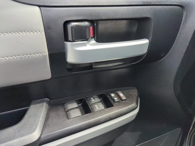 Used 2017 Toyota Tundra Limited w/ Limited Premium Package image 7