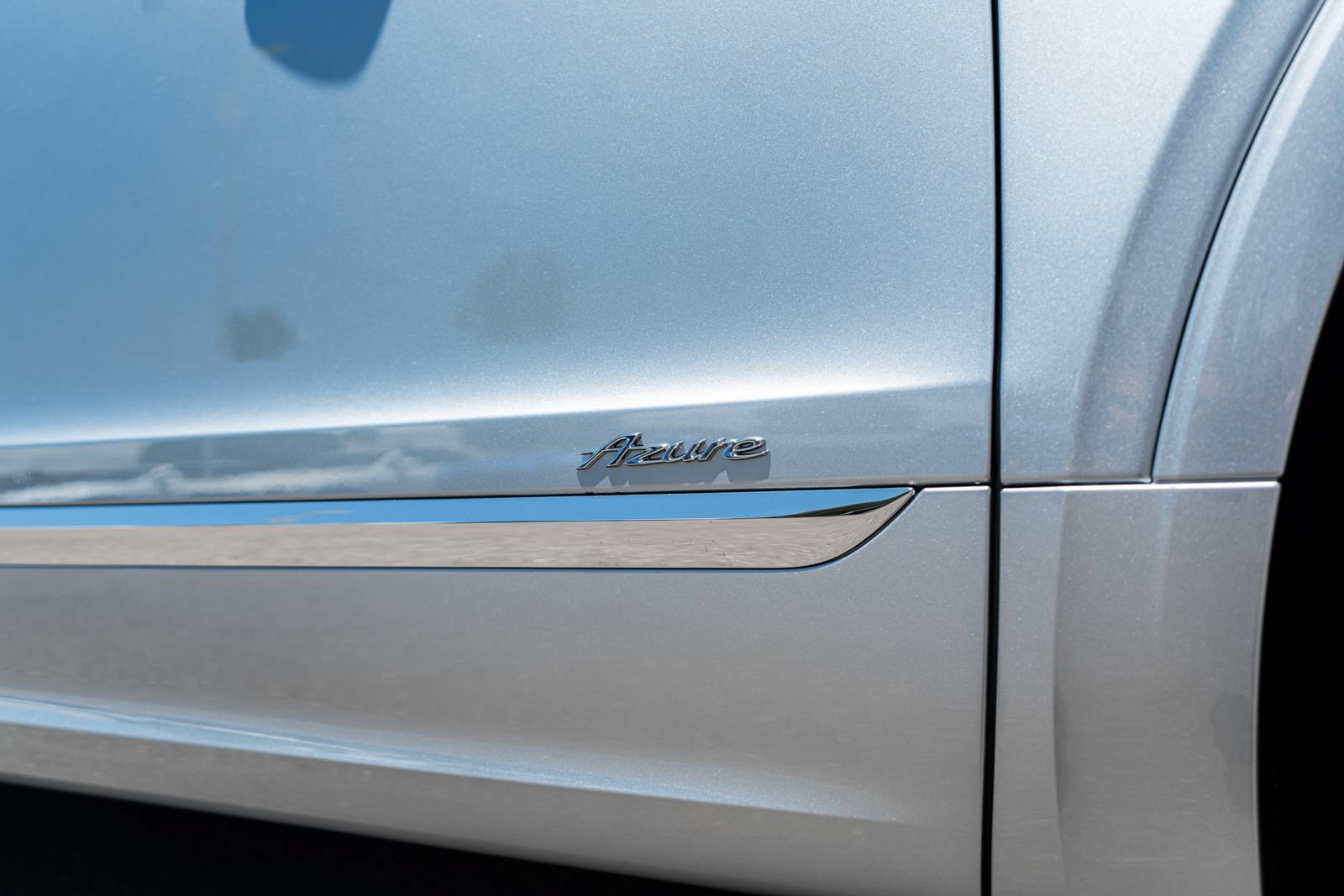 New 2026 Bentley Bentayga Extended Wheelbase AWD/4WD image 17