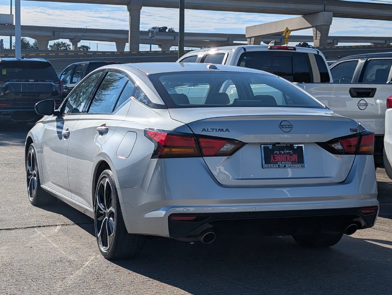 Used 2025 Nissan Altima 2.5 SR FWD image 4