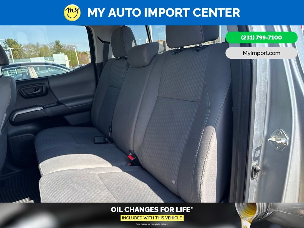 Used 2022 Toyota Tacoma SR5 AWD/4WD image 24