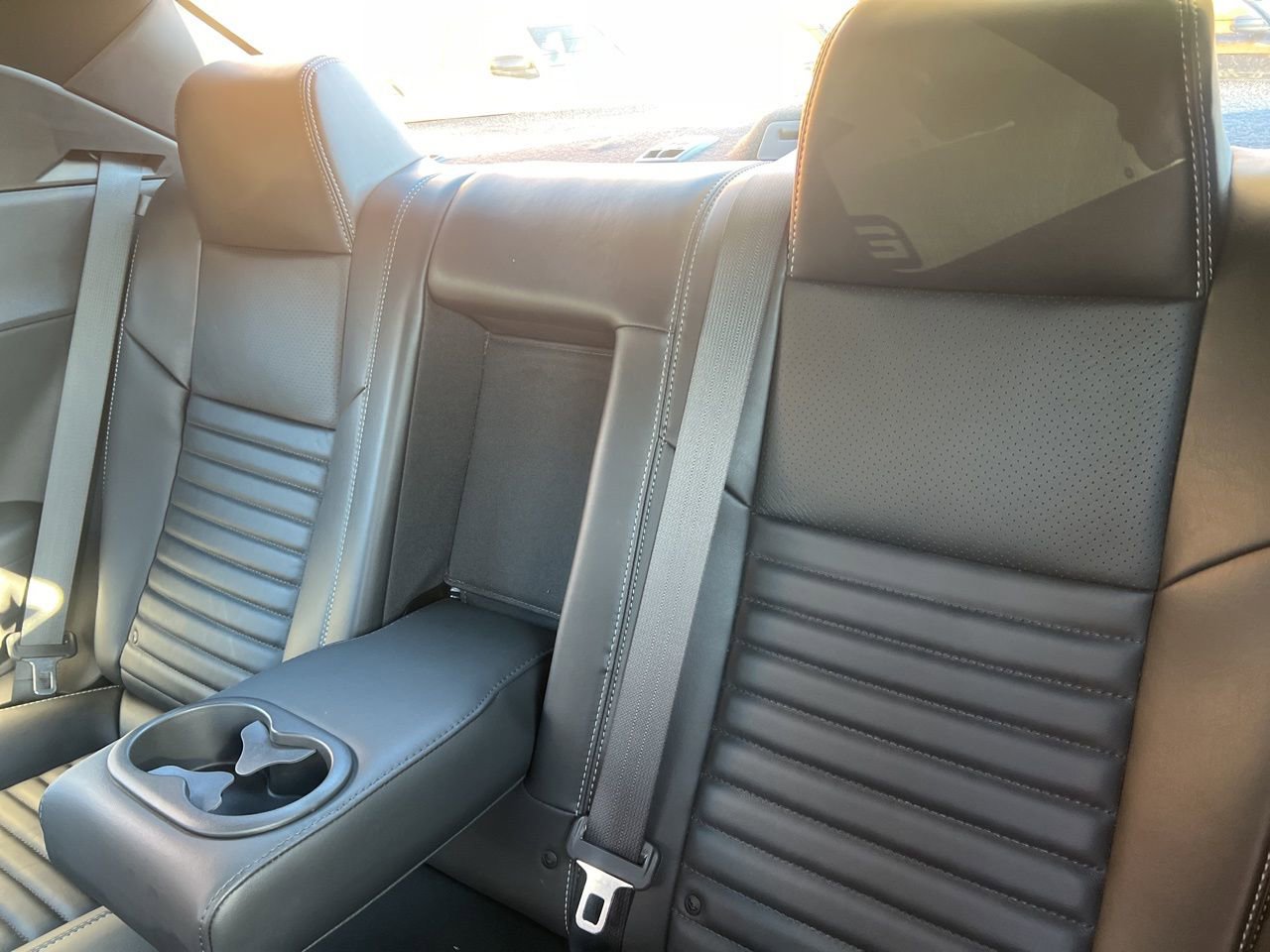 Used 2013 Dodge Challenger R/T image 23