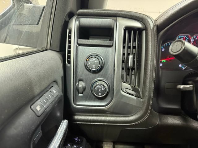 Used 2014 Chevrolet Silverado 1500 LTZ AWD/4WD image 16