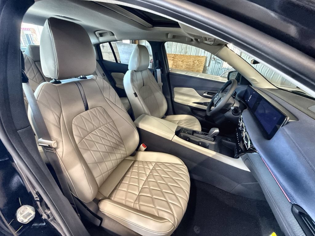 New 2026 Nissan Sentra SL w/ Floor Mat Package FWD image 26