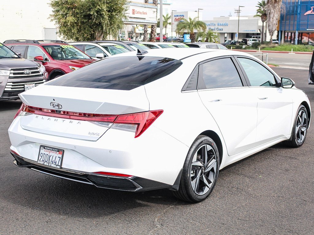 Used 2023 Hyundai Elantra Limited image 9