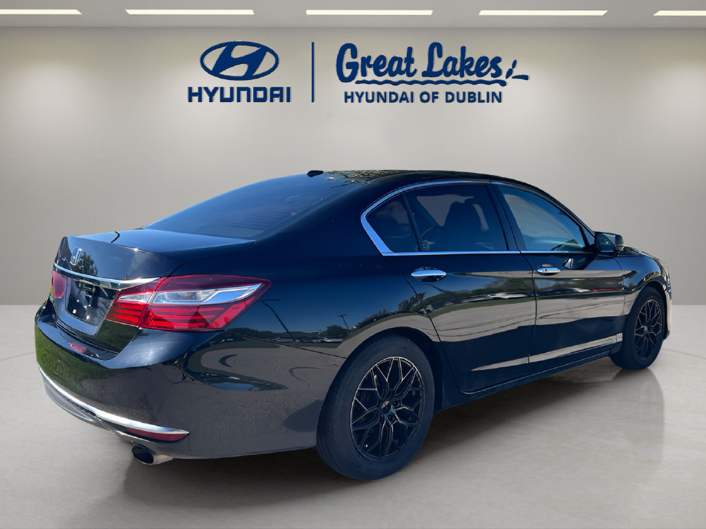 Used 2016 Honda Accord EX image 5