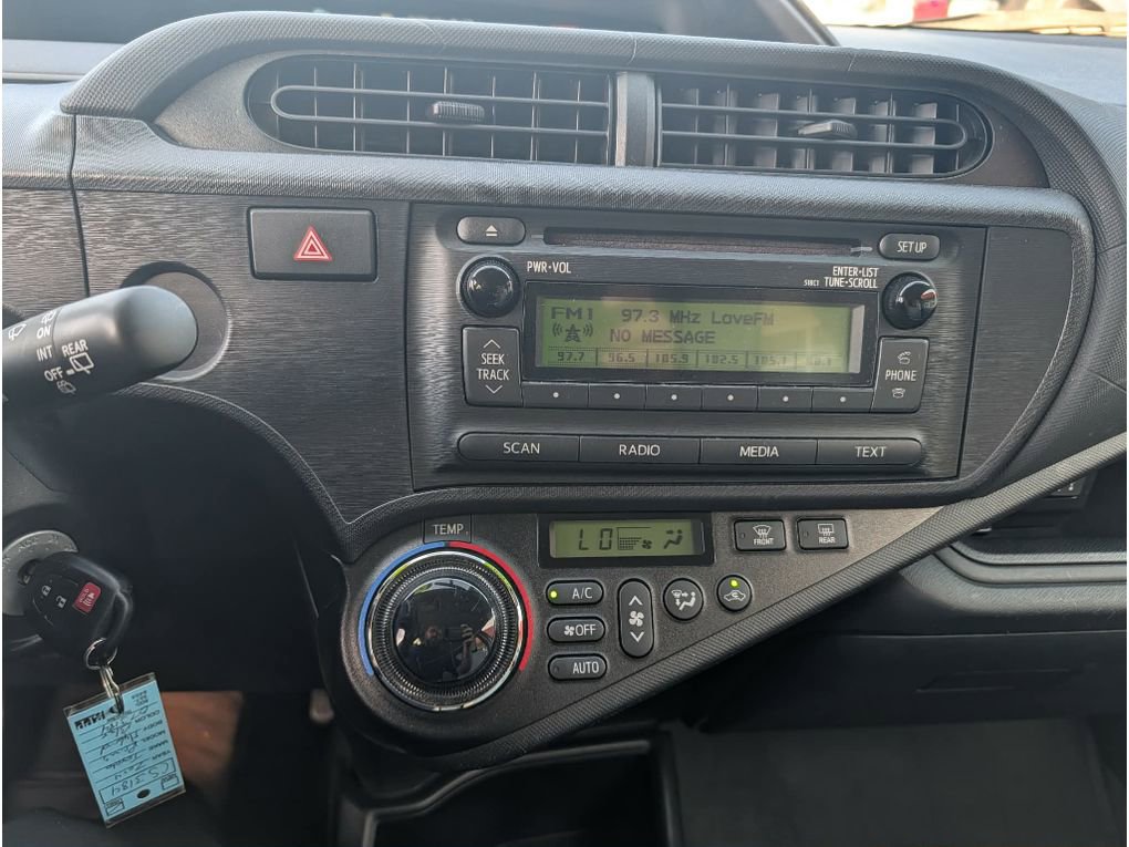 Used 2014 Toyota Prius C One image 9