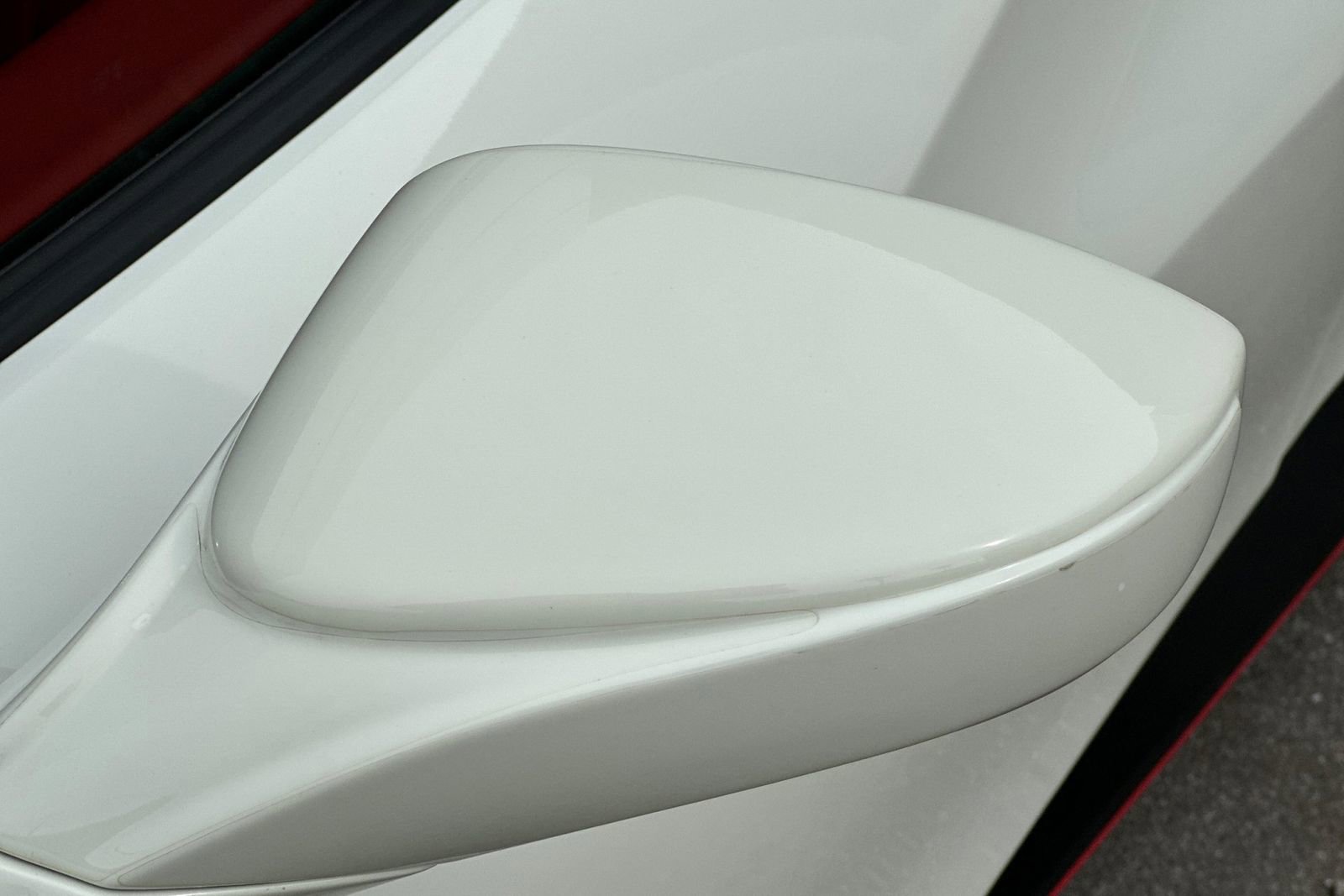 Used 2017 Ferrari 488 Spider image 39