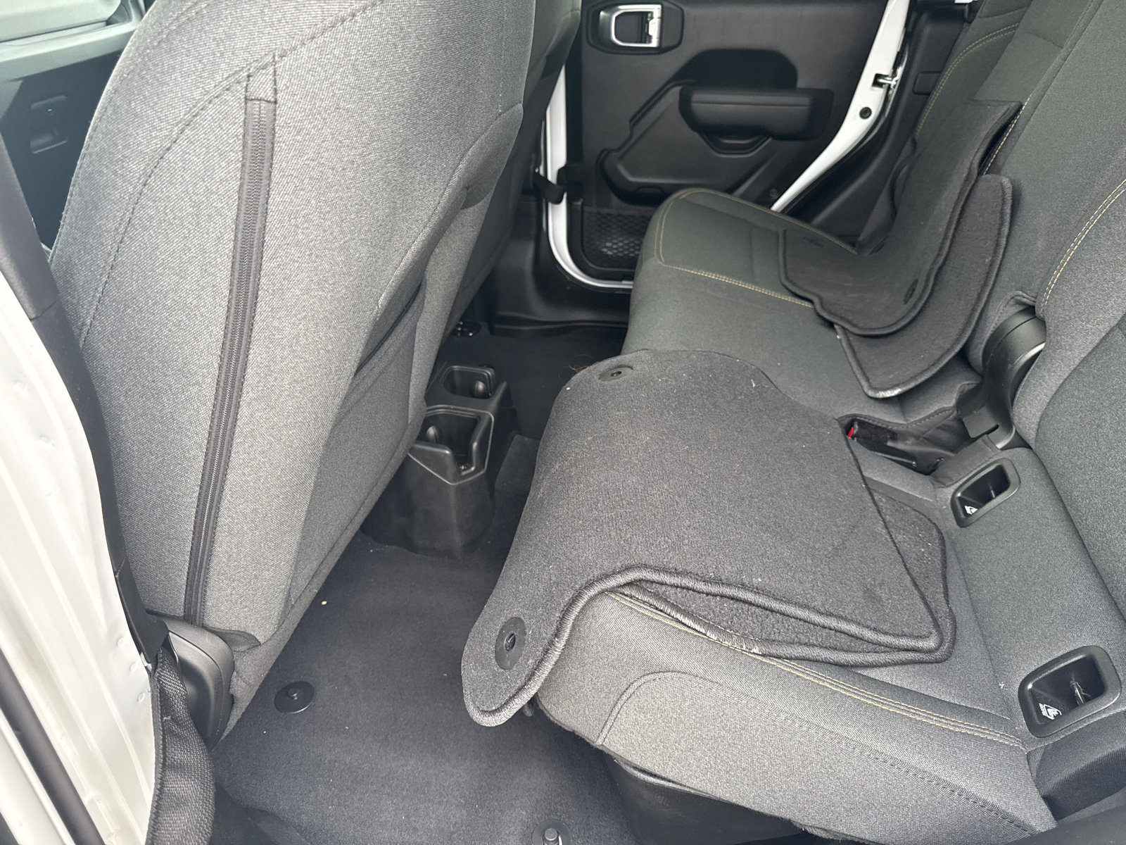 Used 2025 Jeep Gladiator Sport image 20