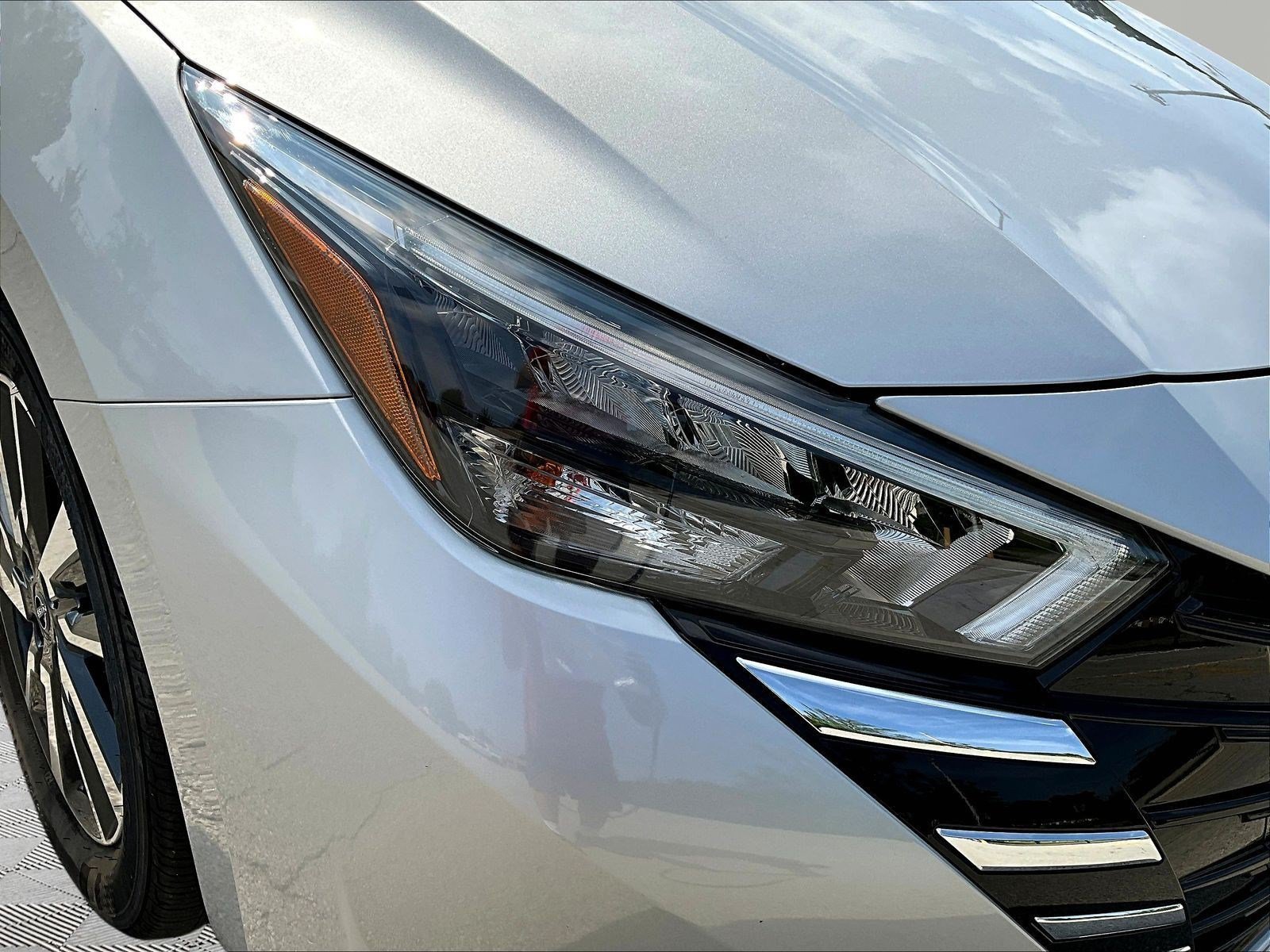 Certified 2025 Nissan Versa S w/ S Plus Package FWD image 31
