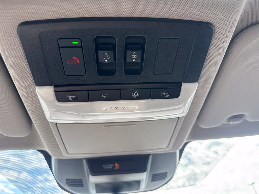 Certified 2023 Nissan Rogue SV w/ SV Premium B Package AWD/4WD image 18